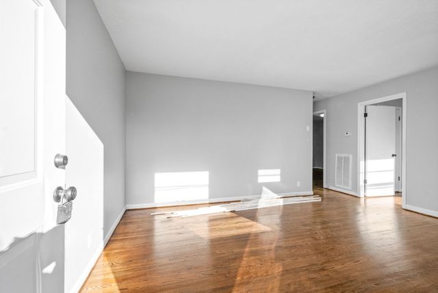 113 Tandy Dr Apt C, Clarksville, TN 37042