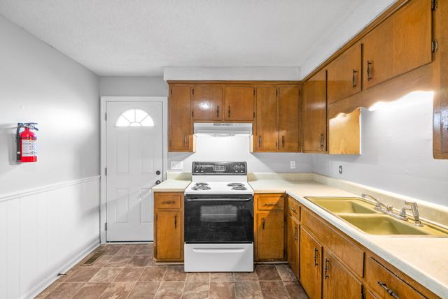 113 Tandy Dr Apt C, Clarksville, TN 37042