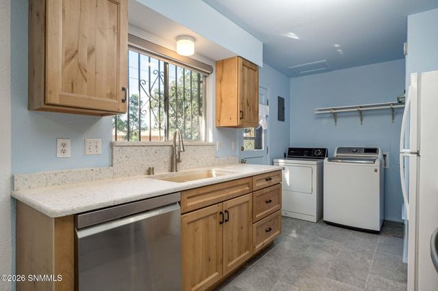 1836 Juniper Avenue, Las Cruces, NM 88001