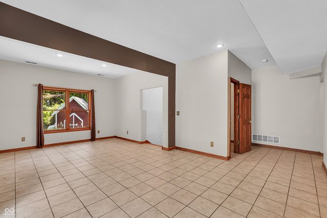 2690 E County Road 800 S, Clayton, IN 46118