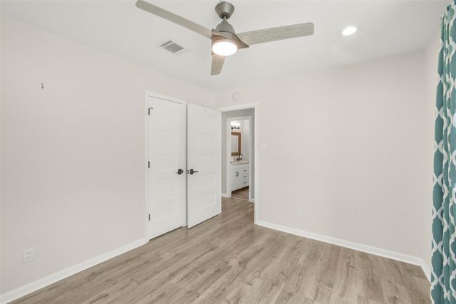 12111 Whittington Drive, Houston, TX 77077