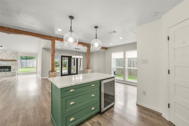 12111 Whittington Drive, Houston, TX 77077