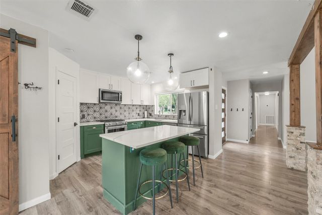 12111 Whittington Drive, Houston, TX 77077