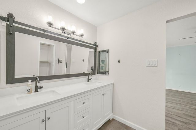 12111 Whittington Drive, Houston, TX 77077