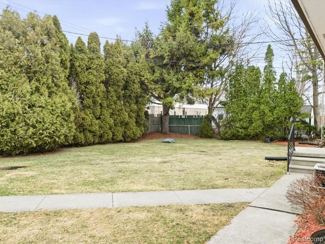 2025 Union Street, Port Huron, MI 48060