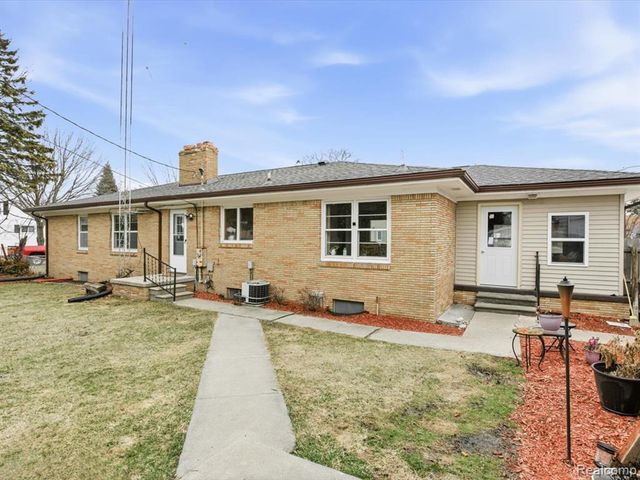 2025 Union Street, Port Huron, MI 48060