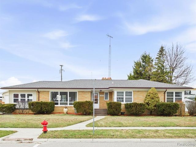 2025 Union Street, Port Huron, MI 48060