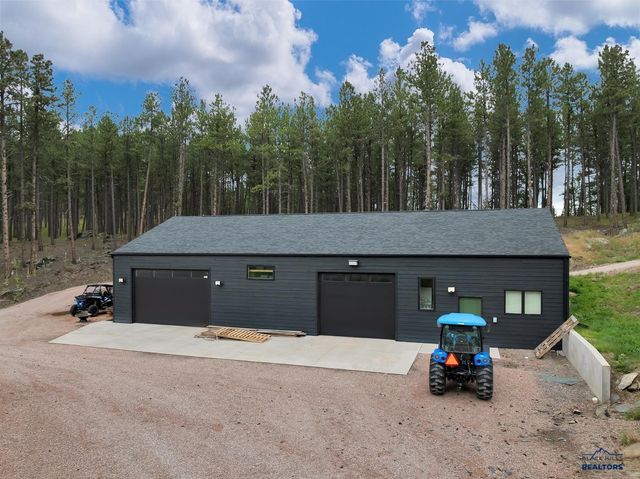 23968 THOMPSON DR, Hill City, SD 57745