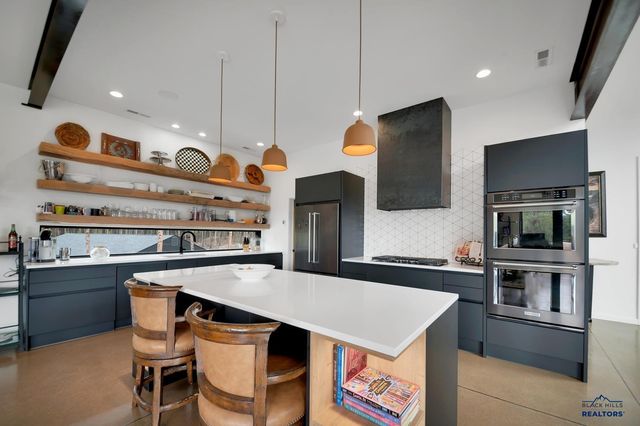 23968 THOMPSON DR, Hill City, SD 57745