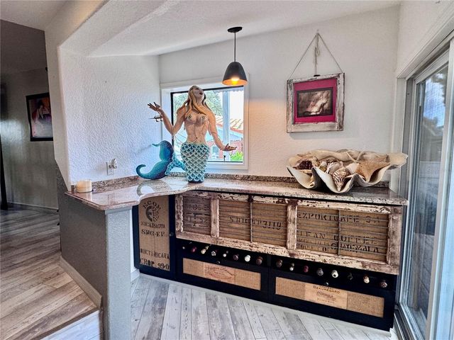 735 79TH CIRCLE S, St Petersburg, FL 33707