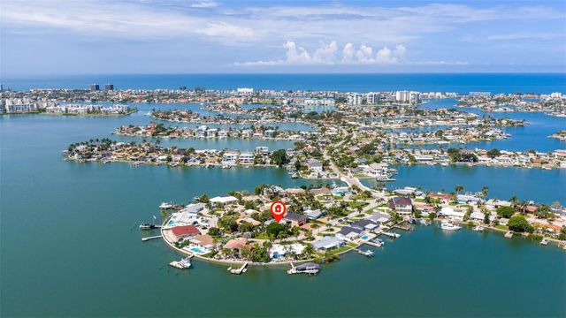735 79TH CIRCLE S, St Petersburg, FL 33707
