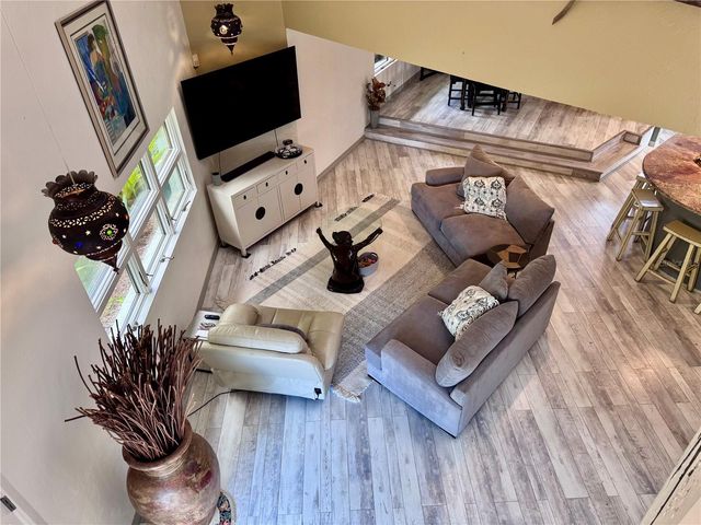 735 79TH CIRCLE S, St Petersburg, FL 33707