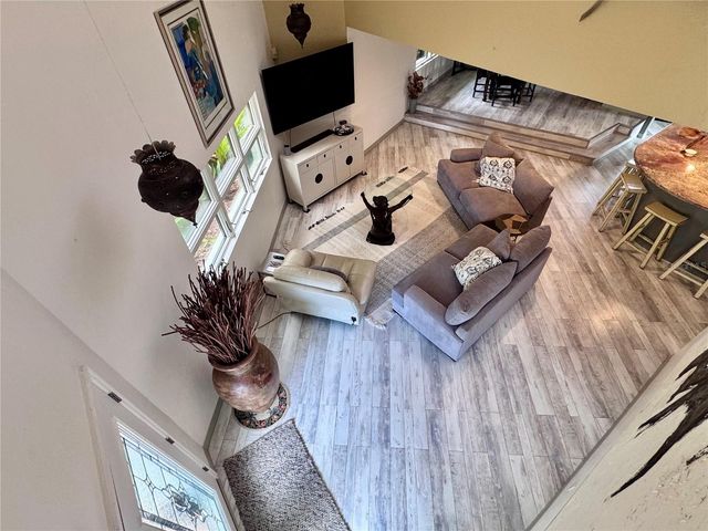 735 79TH CIRCLE S, St Petersburg, FL 33707