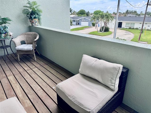 735 79TH CIRCLE S, St Petersburg, FL 33707