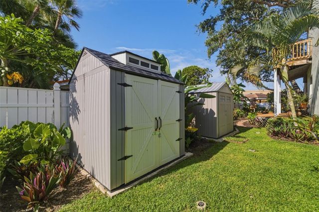 735 79TH CIRCLE S, St Petersburg, FL 33707