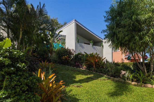 735 79TH CIRCLE S, St Petersburg, FL 33707