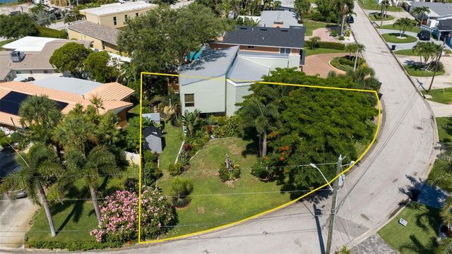 735 79TH CIRCLE S, St Petersburg, FL 33707