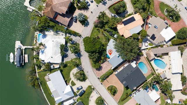 735 79TH CIRCLE S, St Petersburg, FL 33707
