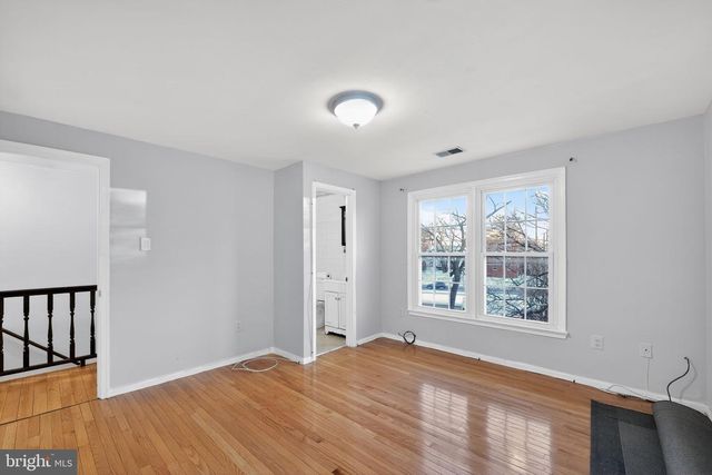 14 SEEK CT, Takoma Park, MD 20912