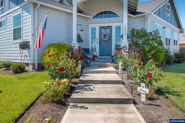 1002 Chestnut St, Independence, OR 97351