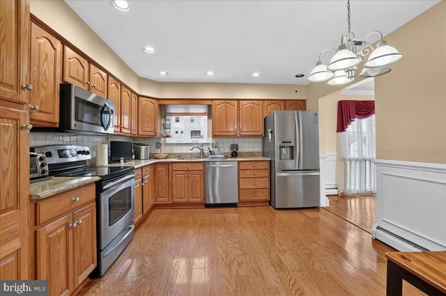 505 FAITH DR, Norristown, PA 19403