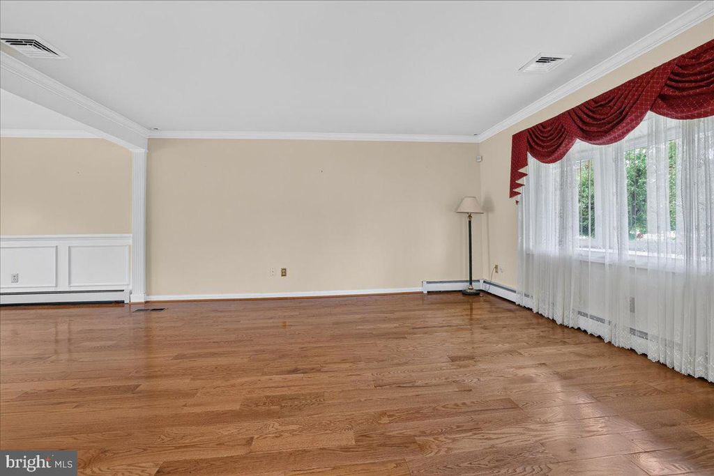 505 FAITH DR, NORRISTOWN, PA 19403 — photo 2