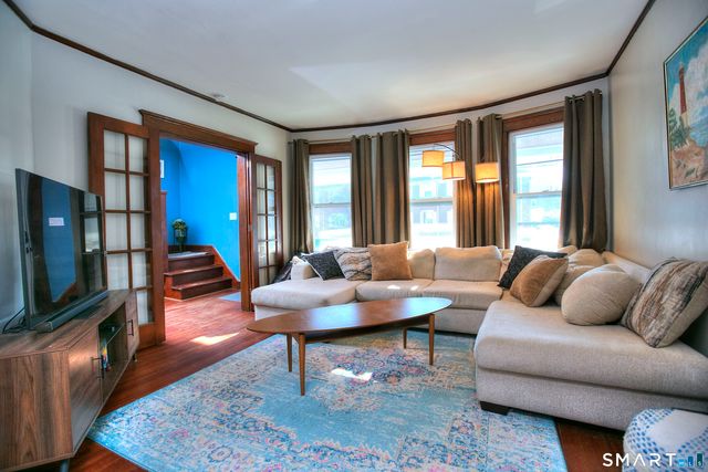 117 Nash Lane, Bridgeport, CT 06605