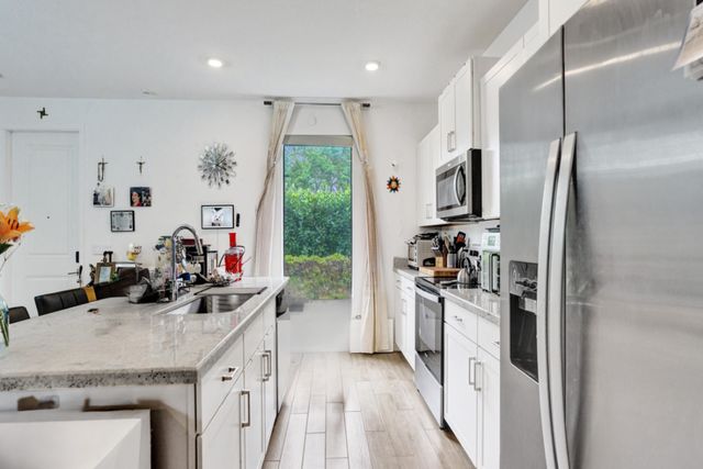 435 NW 17th Street, Fort Lauderdale, FL 33311