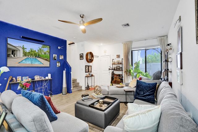 435 NW 17th Street, Fort Lauderdale, FL 33311