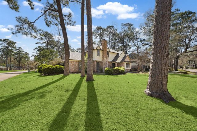 1958 River Falls Drive, Kingwood, TX 77339