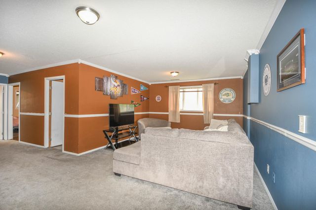 1513 28th Avenue S, Fargo, ND 58103