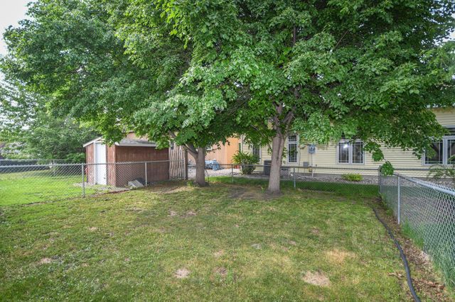 1513 28th Avenue S, Fargo, ND 58103