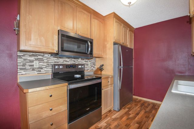 1513 28th Avenue S, Fargo, ND 58103