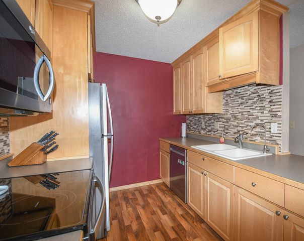 1513 28th Avenue S, Fargo, ND 58103