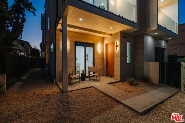 1343 S Ogden Drive, Los Angeles, CA 90019