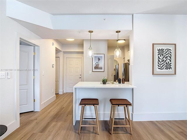 6001 SW 70th St 643, South Miami, FL 33143