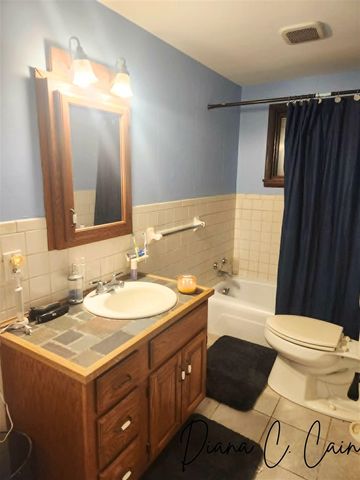 123 Riverside Drive, Hart, MI 49420