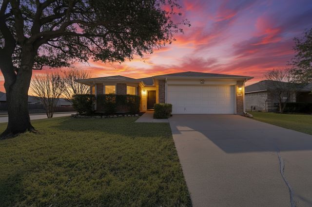 1448 Knottingham Drive, Little Elm, TX 75068