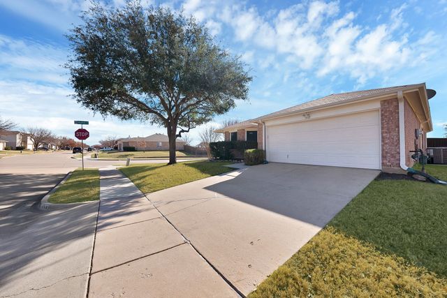 1448 Knottingham Drive, Little Elm, TX 75068