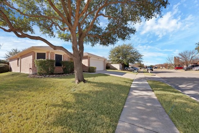 1448 Knottingham Drive, Little Elm, TX 75068