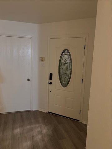 8836 Valley River Drive, Fort Worth, TX 76244