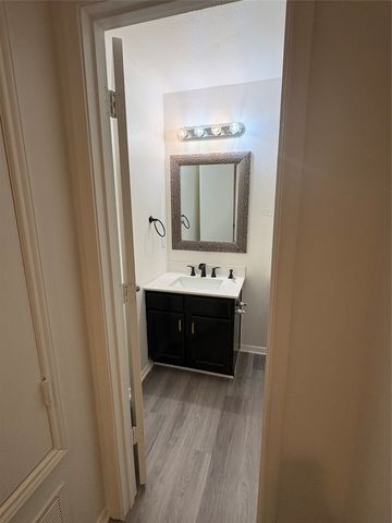 8836 Valley River Drive, Fort Worth, TX 76244