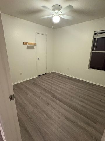 8836 Valley River Drive, Fort Worth, TX 76244