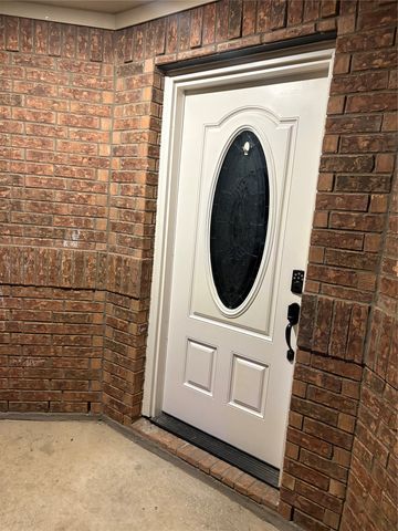 8836 Valley River Drive, Fort Worth, TX 76244