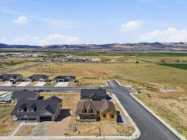 1603 N 250 E, Nephi, UT 84648
