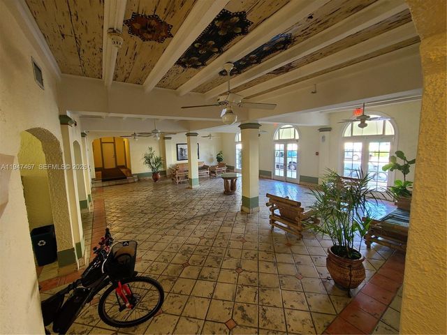 900 16th St 109, Miami Beach, FL 33139