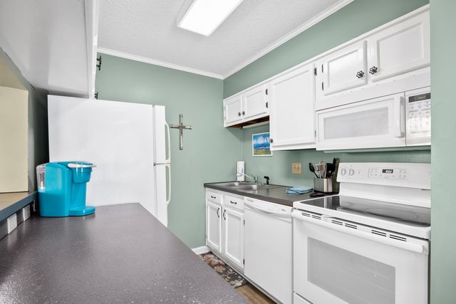 609 Hillside Dr S Unit D2, North Myrtle Beach, SC 29582