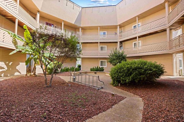 609 Hillside Dr S Unit D2, North Myrtle Beach, SC 29582