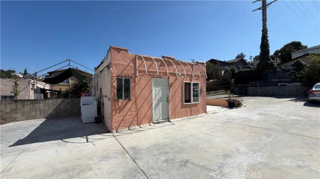 962 N Ditman, Los Angeles, CA 90063