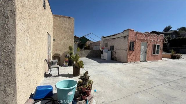 962 N Ditman, Los Angeles, CA 90063